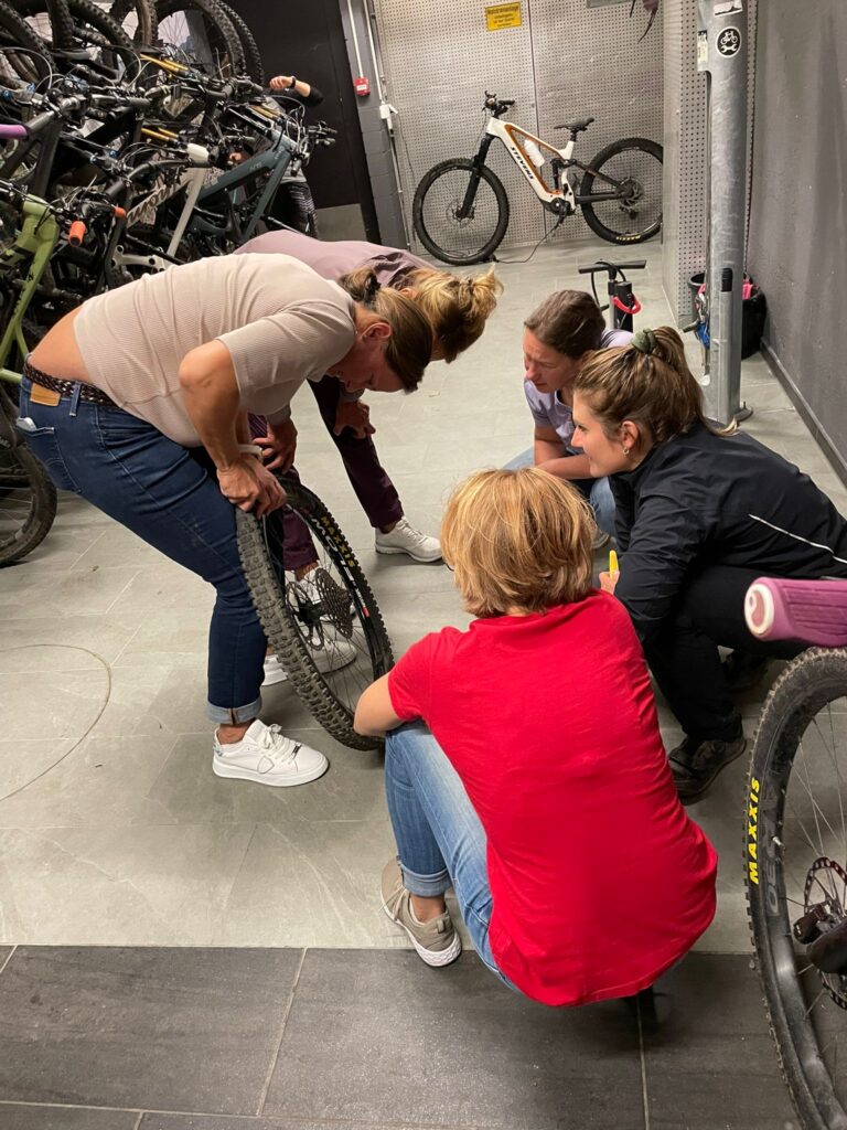 Lady Bike Academy 2025_02